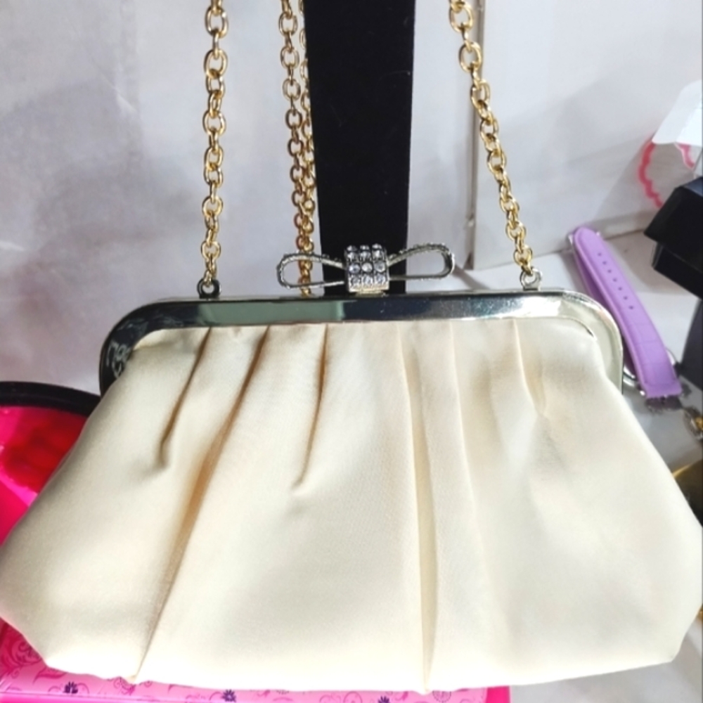 Nina New York Clutch Purse Shoulder Bag Gold Tone Chain